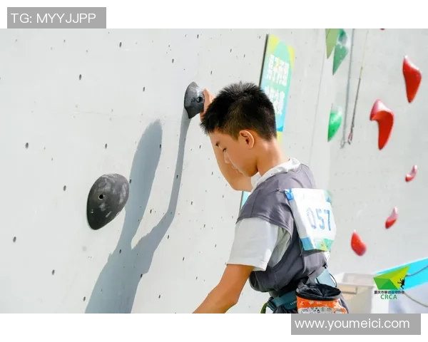 重庆攀岩队在运动世界攀岩锦标赛中的力量表现分析与点评 重庆攀岩队在运动世界攀岩锦标赛中的力量表现分析与点评